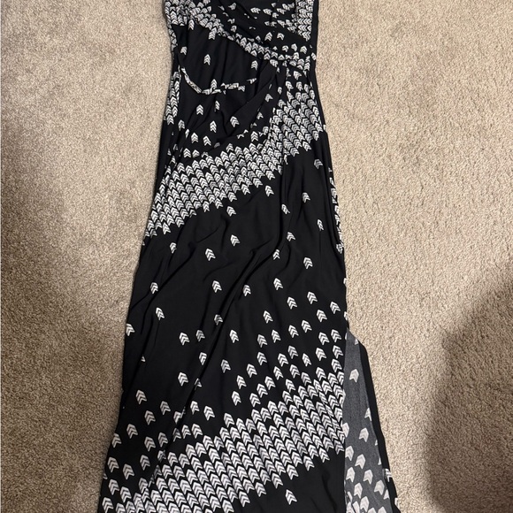 White House Black Market Dresses & Skirts - White House Black Market Black and White Maxi Dress